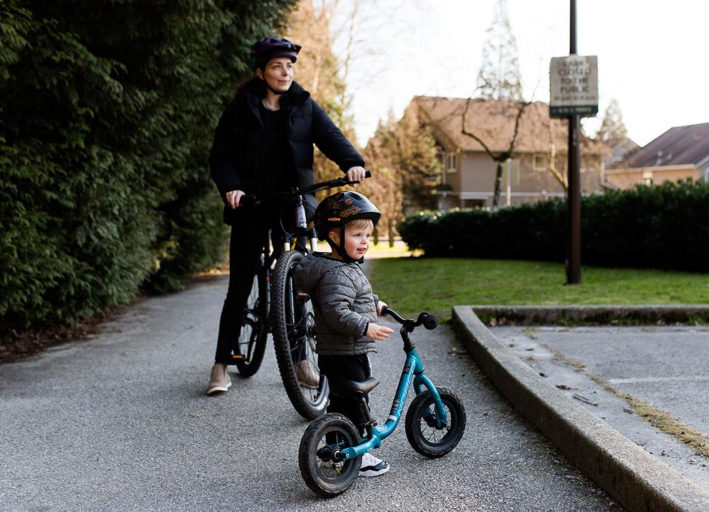 Lazer Pnut KC Bisiklet Çocuk Kaskı CE-CPSC 46-52cm Flying Rocket