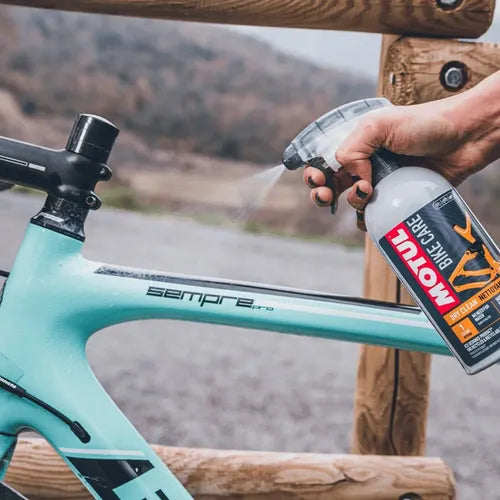 Motul Dry Clean Tour De France Onaylı Kuru Temizleme Spreyi 500ML 111406