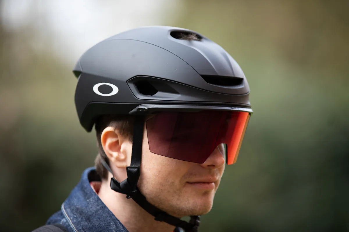 Oakley ARO7 Road Mips Boa Ionic+ Gözlüklü Yol Bisikleti Kaskı Matte Black Prizm Road FOS901512 9XI Small 52-56cm