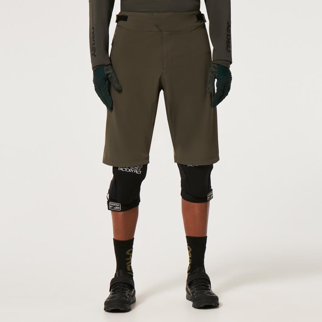 Oakley Factory Pilot RC Bike Shorts FOA404420 86L New Dark Brush