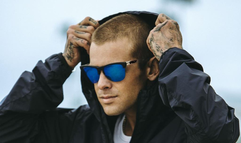 Oakley FrogSkins Lite Güneş Gözlüğü Matte Black Prizm Sapphire 937402