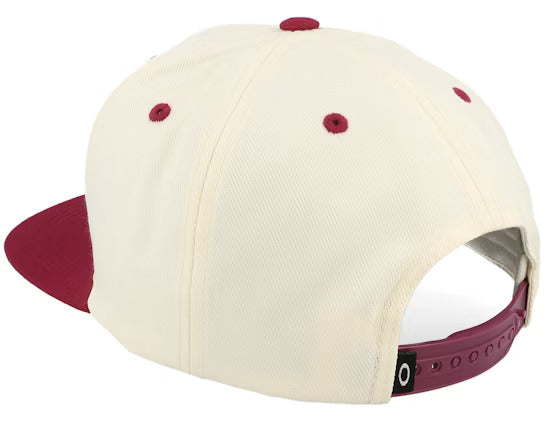 Oakley Mark III Flat Brim Şapka FOS901496 1AD Arctic White Iron Red