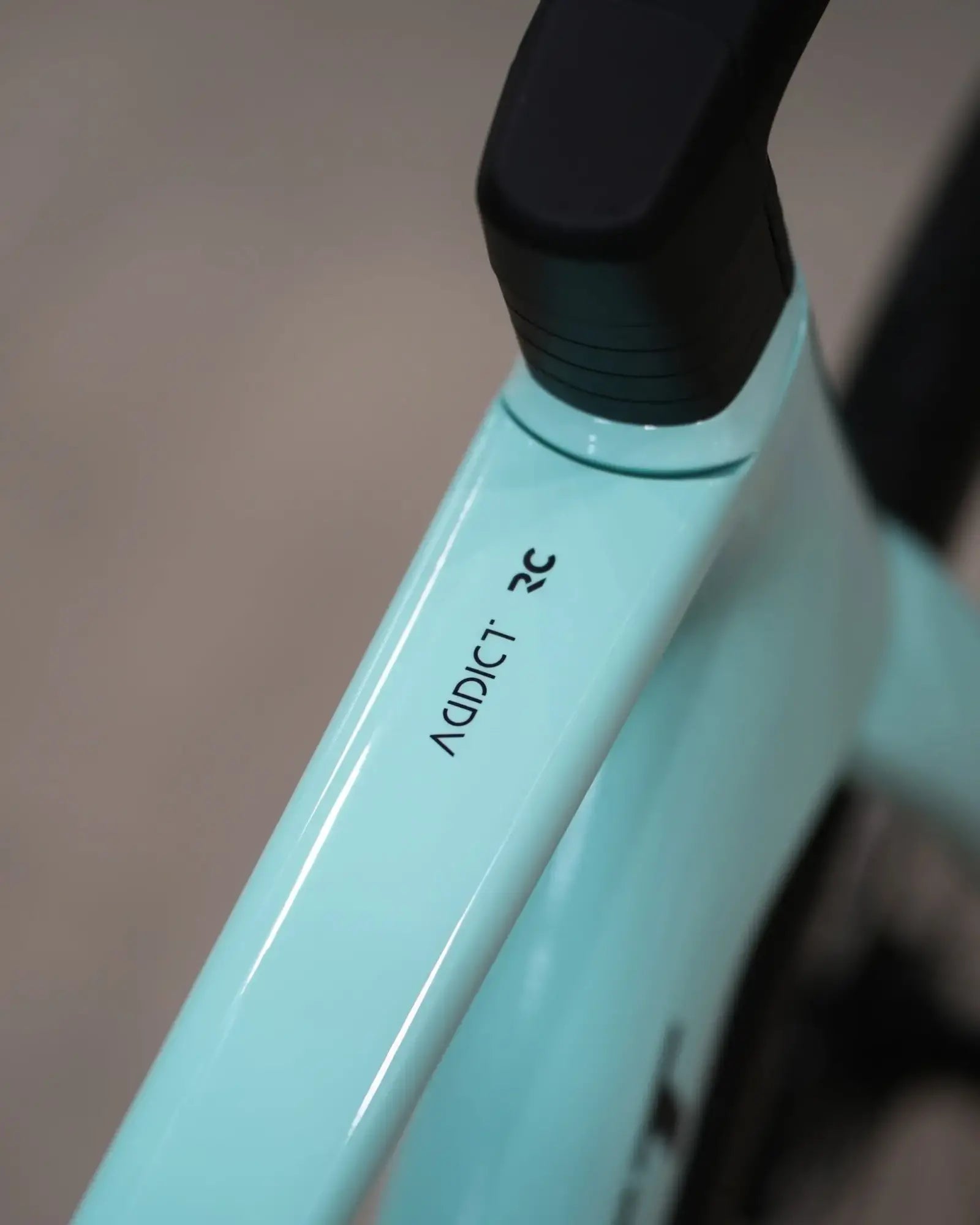 Scott Addict RC 10 Karbon Yol Bisikleti 2026