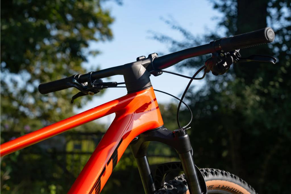 Scott Scale 940 Karbon Dağ Bisikleti 2025 290173010