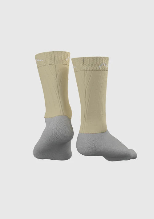 Sora Cream Pro Light Cycling Socks