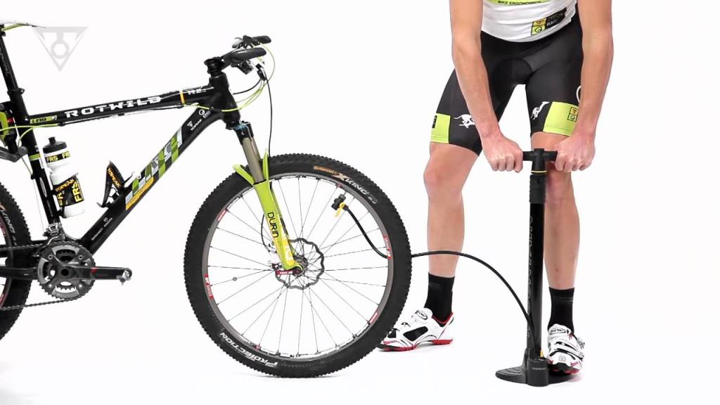 Topeak JoeBlow Mountain Ayaklı Bisiklet Pompası Göstergeli TJB-MT1 75PSI/8Bar