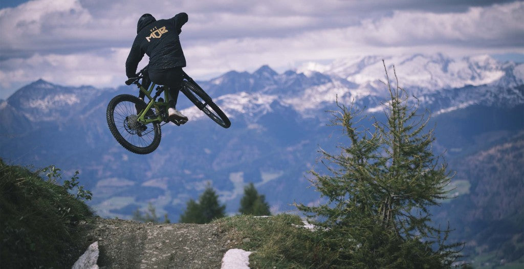YT Capra 29 CORE 1 AL Enduro Mountain Bike 2026