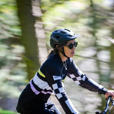 Bell Nomad Bisiklet Kaskı Mat Mavi Siyah Universal 21 53-60cm