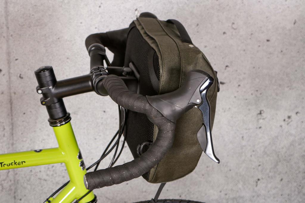 Brooks Scape Compact Gidon Çantası 10L Yeşil