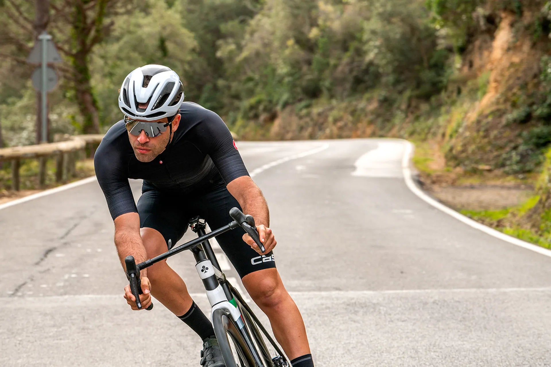 Kask Elemento Yol Bisiklet Kaskı Beyaz Large