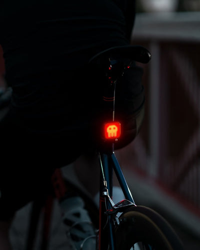 Knog Blinder Square Twinpack Usb Şarjlı Ön Arka Bisiklet Aydınlatma Seti 200 Lümen FST-415