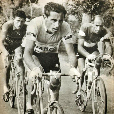 Koleksiyonluk Santini Retro Bianchi Bisiklet Forması PE942PLBIANC