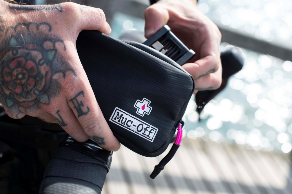 Muc-Off Rainproof Essentials Case Waterproof Bag 