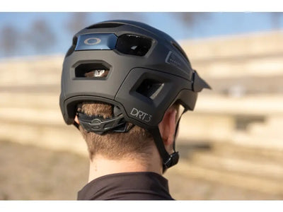 Oakley DRT3 Trail Mips Ionic+ Bisiklet Kaskı Matte Black FOS900633 02K Large 58-61cm