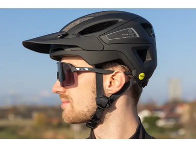 Oakley DRT3 Trail Mips Ionic+ Bisiklet Kaskı Matte Black FOS900633 02K Large 58-61cm