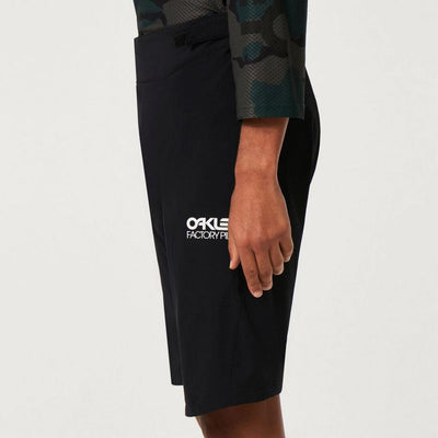 Oakley Factory Pilot RC Bisiklet Şortu FOA404420 02E Blackout