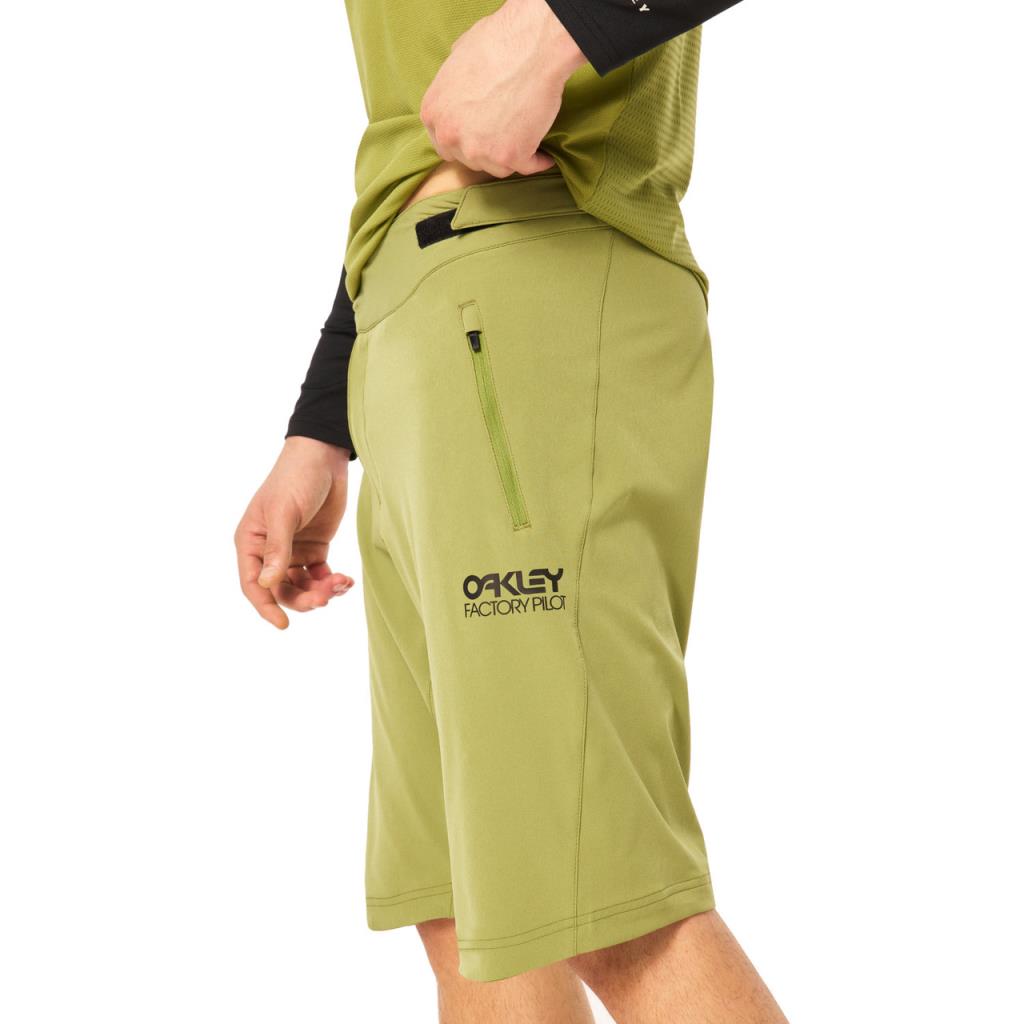 Oakley Factory Pilot Shorts FOA405050 70N Fern