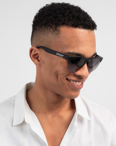 Oakley FrogSkins Lite Güneş Gözlüğü Matte Black Prizm Sapphire 937402