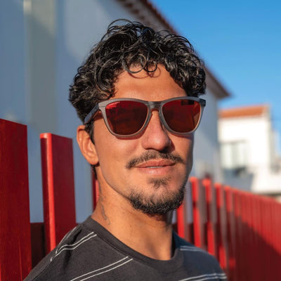 Oakley Frogskins Range Güneş Gözlüğü 928401 Matte Grey Smoke Grey Ink Prizm Ruby