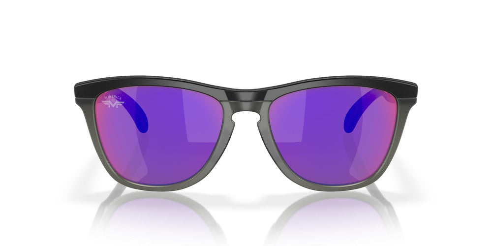 Oakley FrogSkins Range Maverick Vinales Özel Seri Güneş Gözlüğü 928413 Matte Black Matte Grey Smoke Prizm Road