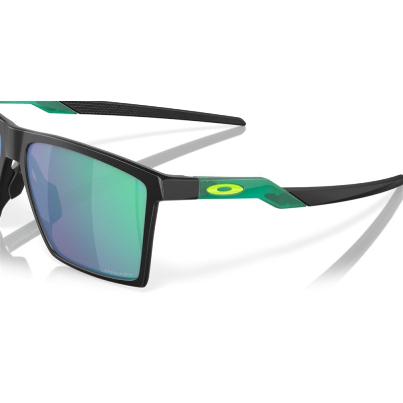 Солнцезащитные очки Oakley Futurity Sun 948202 Satin Black Prizm Jade 