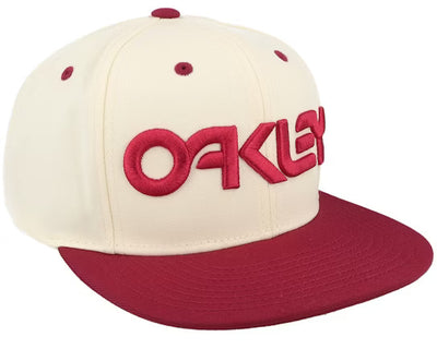 Oakley Mark III Flat Brim Şapka FOS901496 1AD Arctic White Iron Red