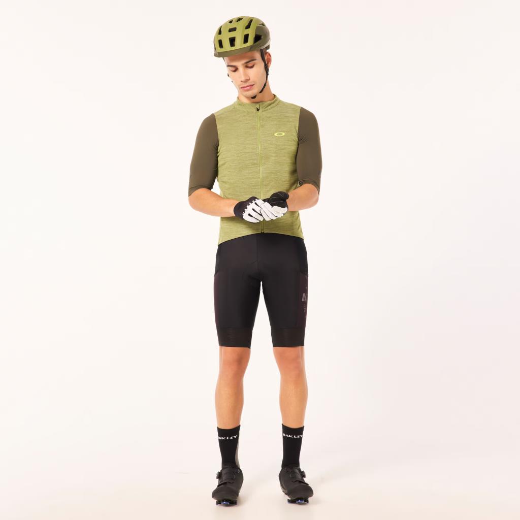 Oakley Off Grid Cargo Bib Bisiklet Taytı FOA405436 02E Blackout