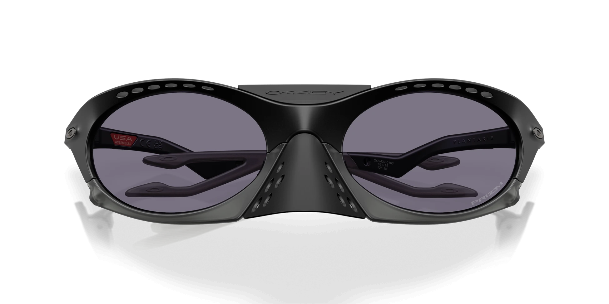 Oakley Plantaris Sunglasses 943701 Matte Black Prizm Gray