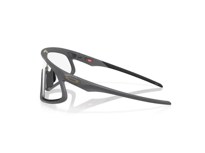 Oakley RSLV Photochromic Güneş Gözlüğü 9484D Matte Carbon Photochromic 948406