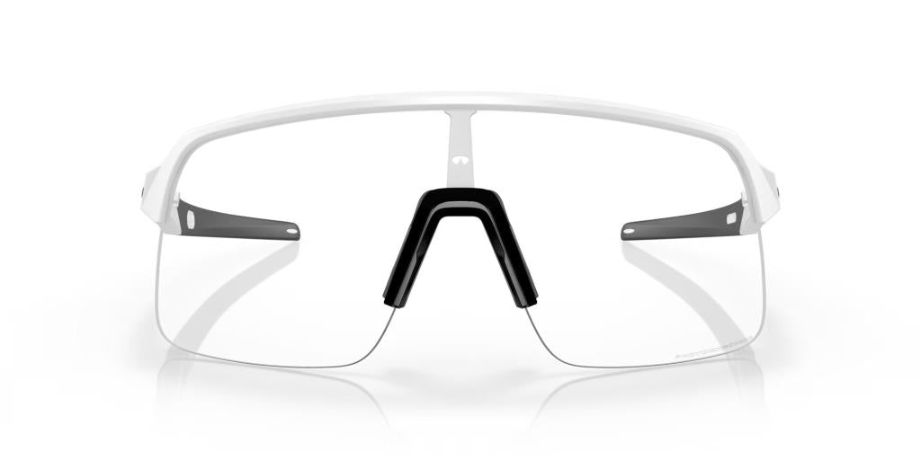 Велосипедные солнцезащитные очки Oakley Sutro Lite матово-белые прозрачные фотохромные