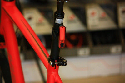 Plus PLR-6506 Usb Şarjla Su Geçirmez Arka Aydınlatma