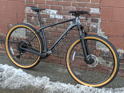 Scott Scale 940 Karbon Dağ Bisikleti 29 Jant 2022 Model