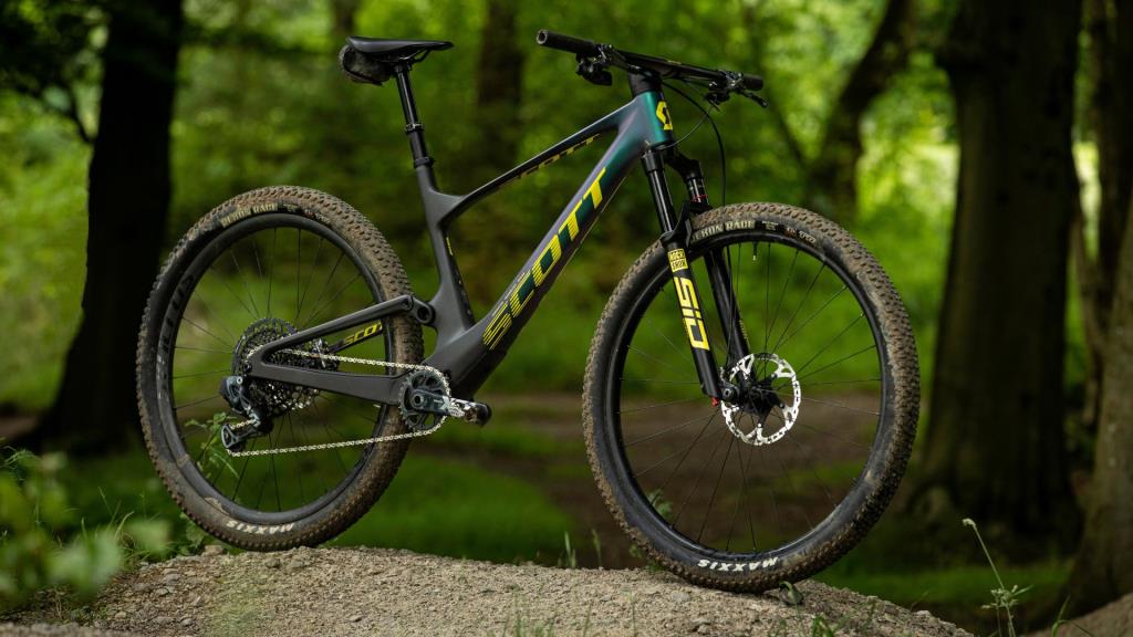 Scott Spark RC World Cup TR Çift Süspansiyon Dağ Bisikleti Medium 420870008