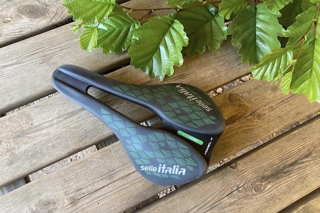 Selle Italia Model X Superflow Leaf Bike Seat 406413 