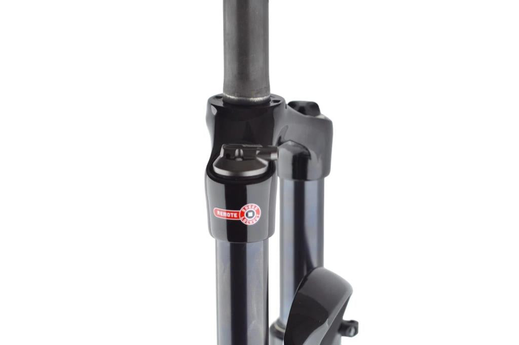 SR Suntour XCR-RL 27.5 Rim Handlebar Lock Air Передняя вилка SF14 1.1/8 мм 272 Матовый черный 100 мм 0240