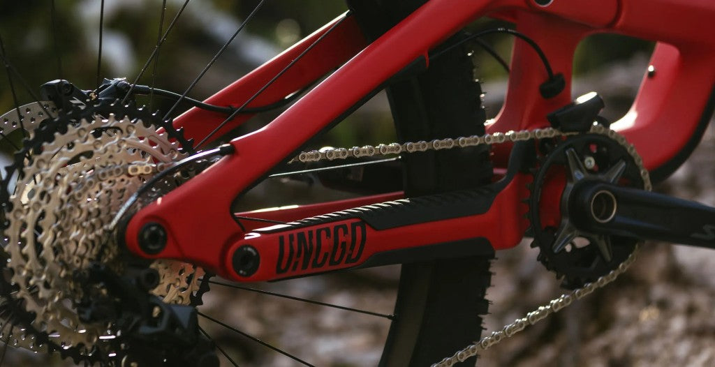 YT Capra 29 CORE 2 CF Karbon Enduro Dağ Bisikleti 2026