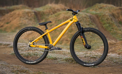 YT Dirtlove CORE 3 AL DirtJump Велосипед 2026