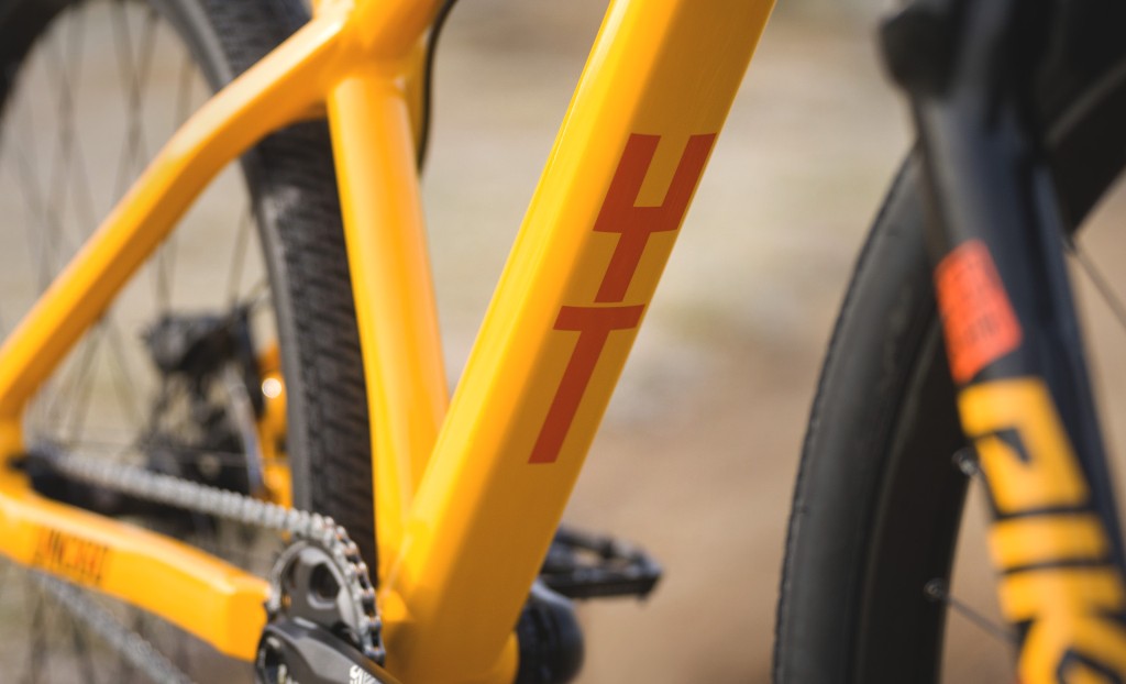 YT Dirtlove CORE 3 AL DirtJump Велосипед 2026