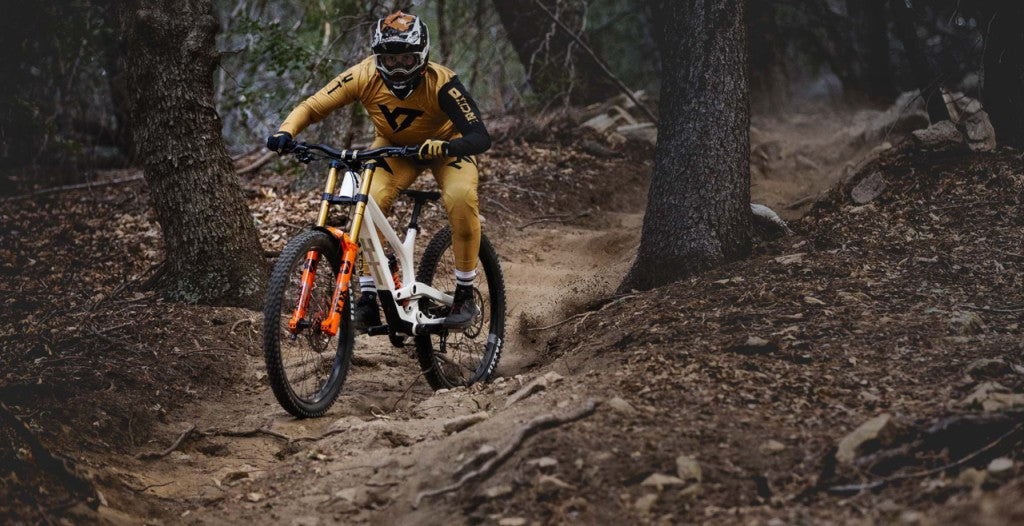 YT Tues MX CORE 4 Carbon Downhill Mountain Bike 2026