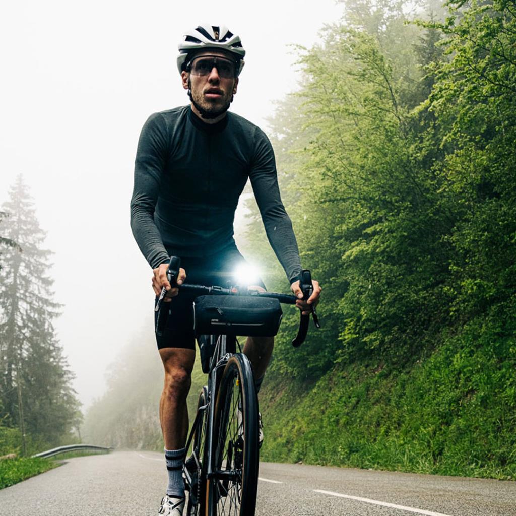 Zefal Supervision F1500 Usb Şarjlı Ön Far 1500 Lümen